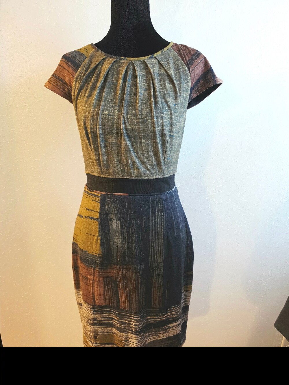Maggy London Multicolor Pleated Waist Pencil Skirt Dress